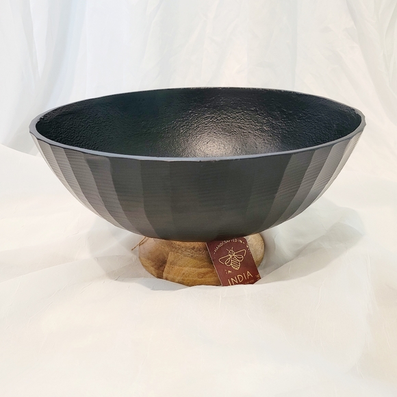 Table Decor - Picture 3 of 8